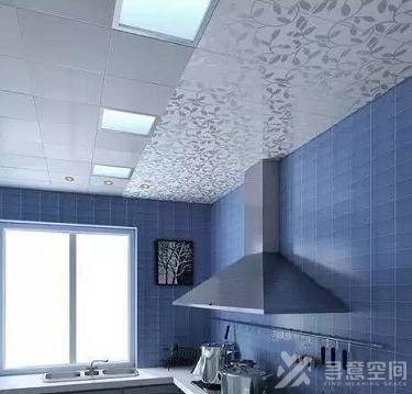 長沙裝修公司：安裝開關插座吊頂櫥柜注意事項